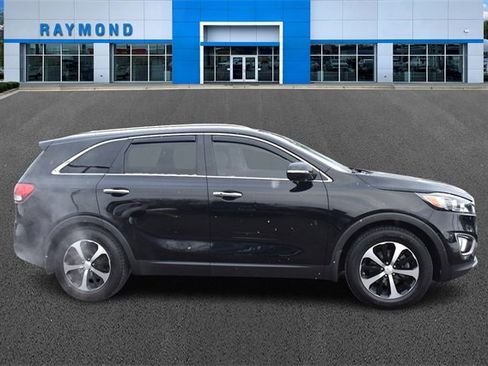 Used 2016 Kia Sorento EX w/ EX Touring Package image 2