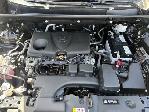 Used 2023 Toyota RAV4 XLE FWD image 39