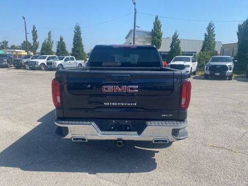 Used 2022 GMC Sierra 1500 SLT w/ SLT Premium Package AWD/4WD image 5