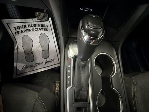 Used 2019 Chevrolet Equinox LT image 20