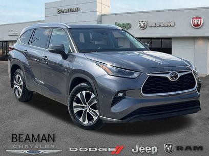 Used 2021 Toyota Highlander XLE