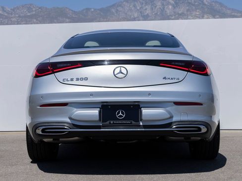 Used 2024 Mercedes-Benz CLE 300 4MATIC Coupe image 9