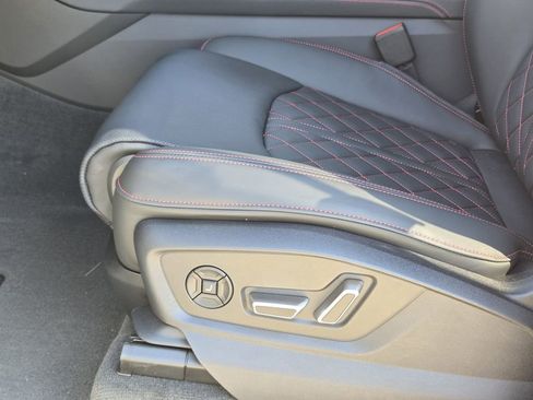New 2026 Audi SQ7 Prestige image 26