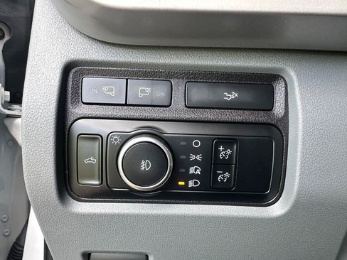Used 2024 Ford F250 XLT w/ Black Appearance Package AWD/4WD image 31