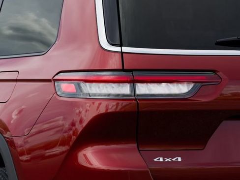 New 2026 Jeep Grand Cherokee L Limited image 9