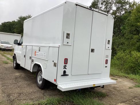 New 2025 Chevrolet Express 3500 w/ Power Convenience Package RWD image 7