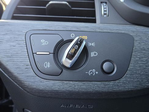 Used 2017 Audi A4 2.0T Premium Plus w/ Premium Plus Package image 31