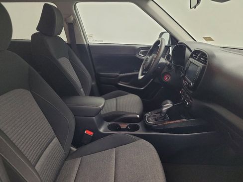 Used 2021 Kia Soul S FWD image 21