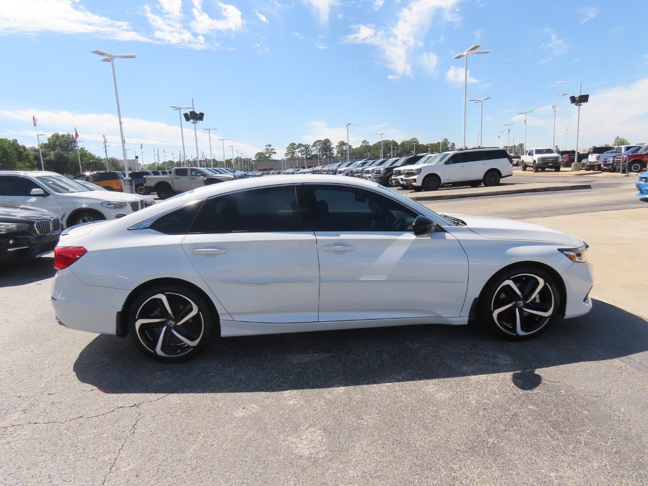 Used 2022 Honda Accord Sport image 10
