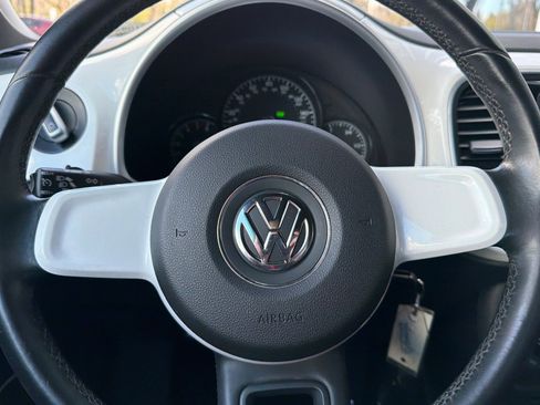 Used 2012 Volkswagen Beetle 2.5 image 26