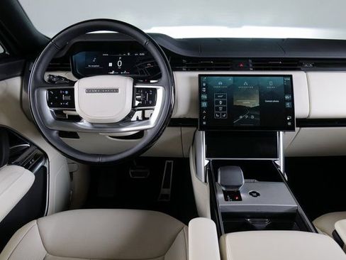 New 2026 Land Rover Range Rover SE AWD/4WD image 13