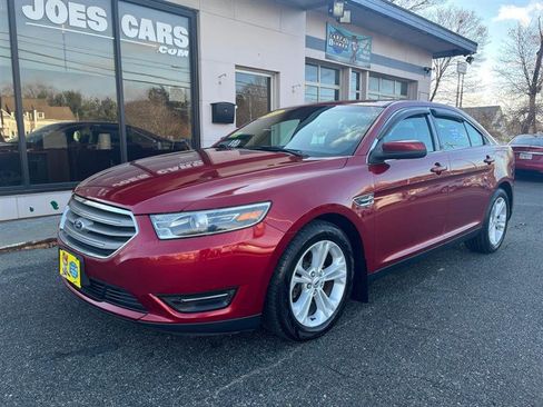 Used 2015 Ford Taurus SEL image 5