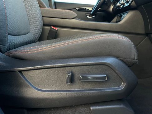 Certified 2025 Honda Pilot Sport image 29