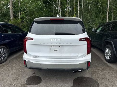 Used 2024 Kia Telluride S w/ S Sunroof Package FWD image 11