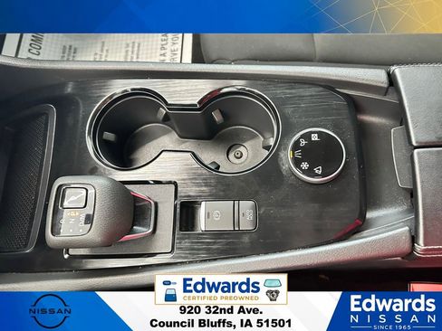 Used 2024 Nissan Rogue S AWD/4WD image 25