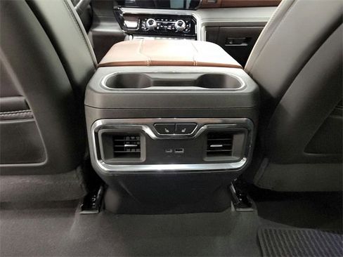 Used 2024 GMC Sierra 1500 Denali Ultimate image 34