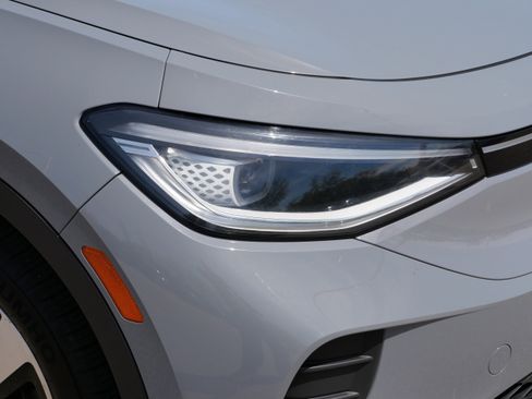 Used 2021 Volkswagen ID.4 Pro S RWD image 16