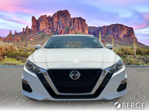 Used 2019 Nissan Altima 2.5 S FWD image 10