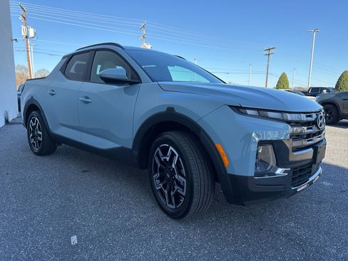 Certified 2025 Hyundai Santa Cruz Limited image 3