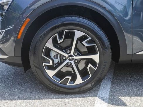 Certified 2023 Kia Sportage EX AWD/4WD image 13