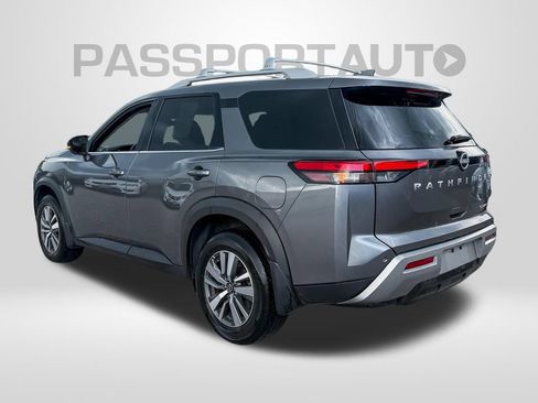 Certified 2024 Nissan Pathfinder SL AWD/4WD image 3