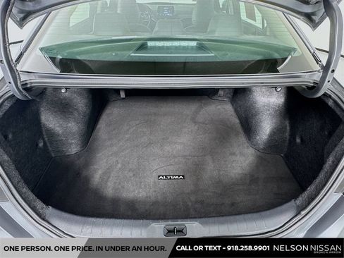 Certified 2025 Nissan Altima 2.5 SR FWD image 23