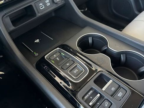 Certified 2025 Honda Pilot EX-L image 27