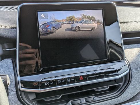 New 2026 Jeep Compass Latitude image 14