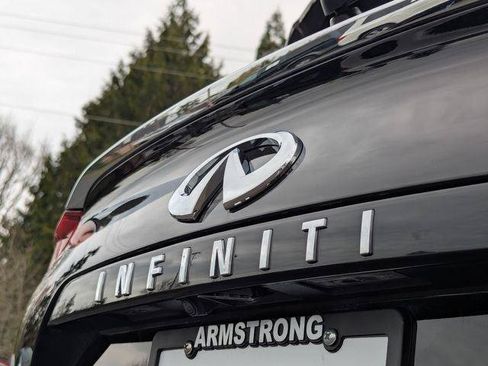 Used 2019 INFINITI QX50 Luxe w/ Navigation Package FWD image 32