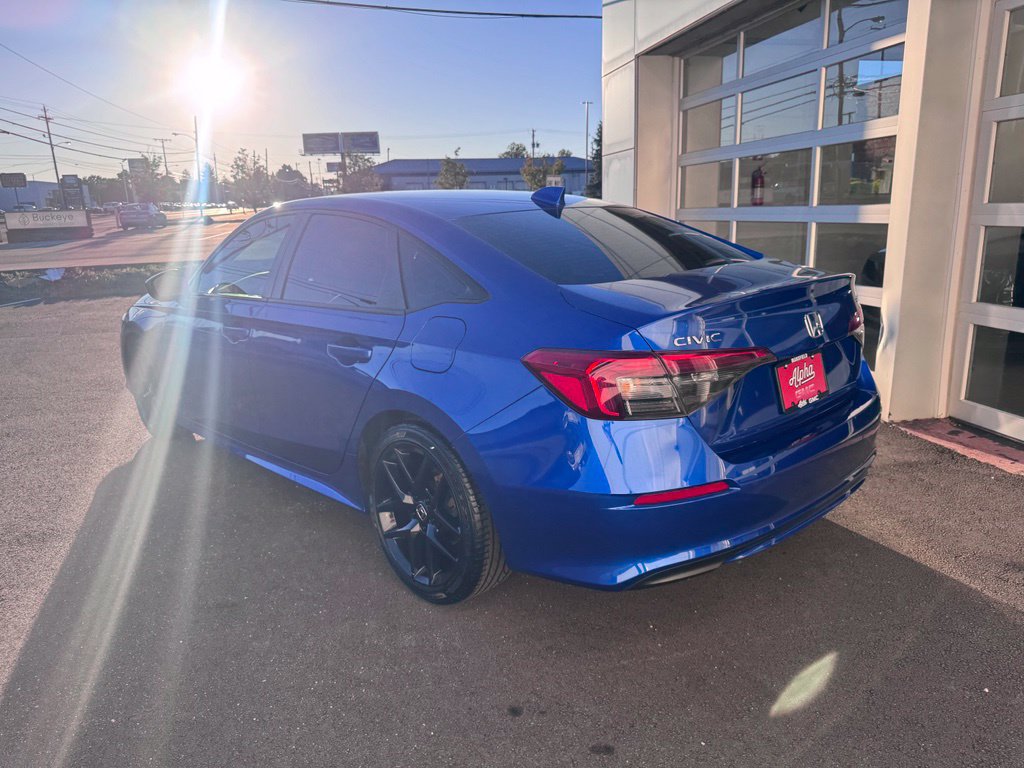 Used 2024 Honda Civic Sport image 3
