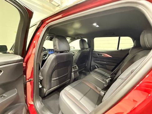 Used 2025 Chevrolet Equinox EV RS image 33