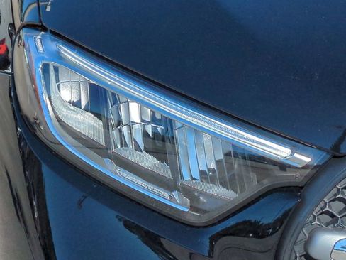Used 2026 Mercedes-Benz GLC 300 image 10