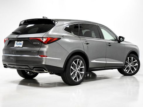 Used 2024 Acura MDX SH-AWD w/ Technology Package image 32