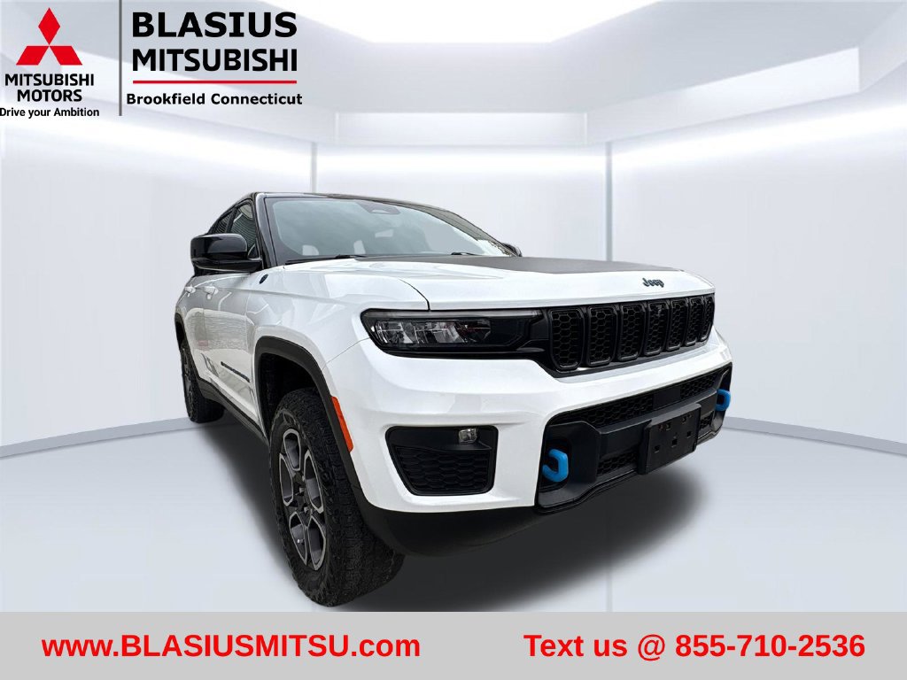 Used 2023 Jeep Grand Cherokee Trailhawk AWD/4WD image 5