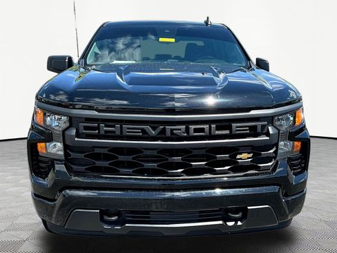 Used 2024 Chevrolet Silverado 1500 Custom AWD/4WD image 2