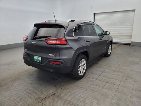 Used 2016 Jeep Cherokee Latitude w/ Cold Weather Group image 9
