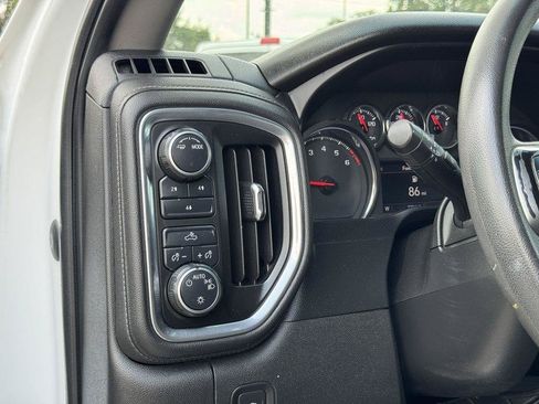 Used 2021 Chevrolet Silverado 2500 LT AWD/4WD image 8