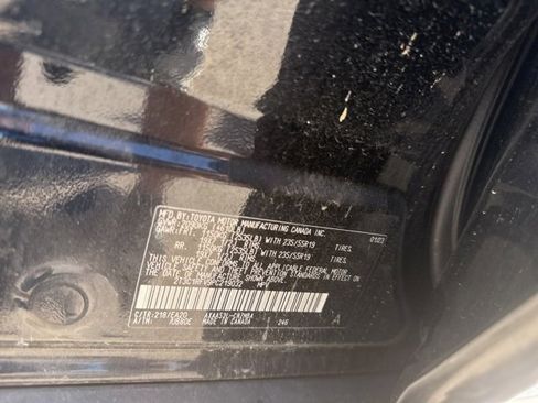 Used 2023 Toyota RAV4 XLE Premium image 13