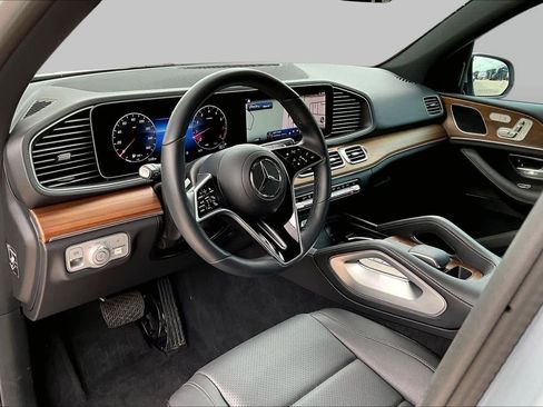 Certified 2025 Mercedes-Benz GLE 350 4MATIC image 18
