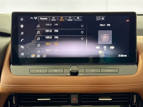 Used 2024 Nissan Rogue Platinum w/ Platinum Premium Package FWD image 15