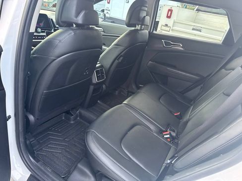 Used 2023 Kia Sportage EX FWD image 13