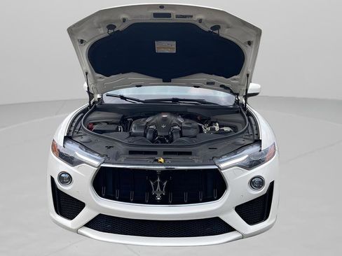 Used 2019 Maserati Levante GTS AWD/4WD image 26