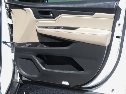Used 2021 Honda Odyssey EX image 41