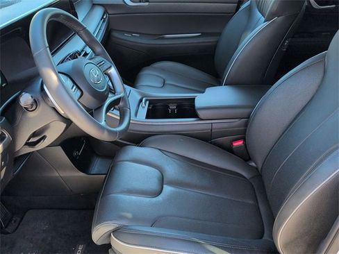 Used 2025 Hyundai Palisade Limited image 13