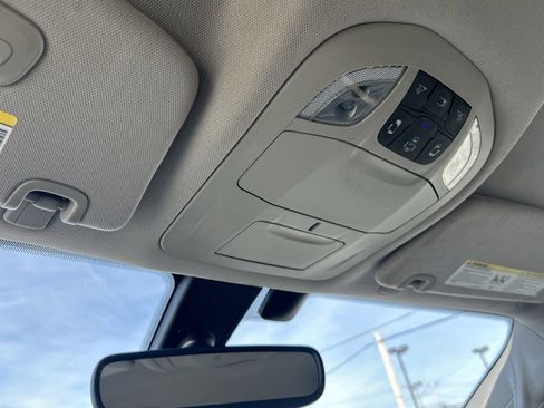 Used 2017 Chrysler Pacifica Touring-L Plus w/ Tire & Wheel Group image 26