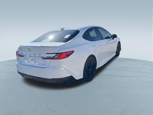 Used 2025 Toyota Camry SE w/ Multimedia Upgrade Package image 9