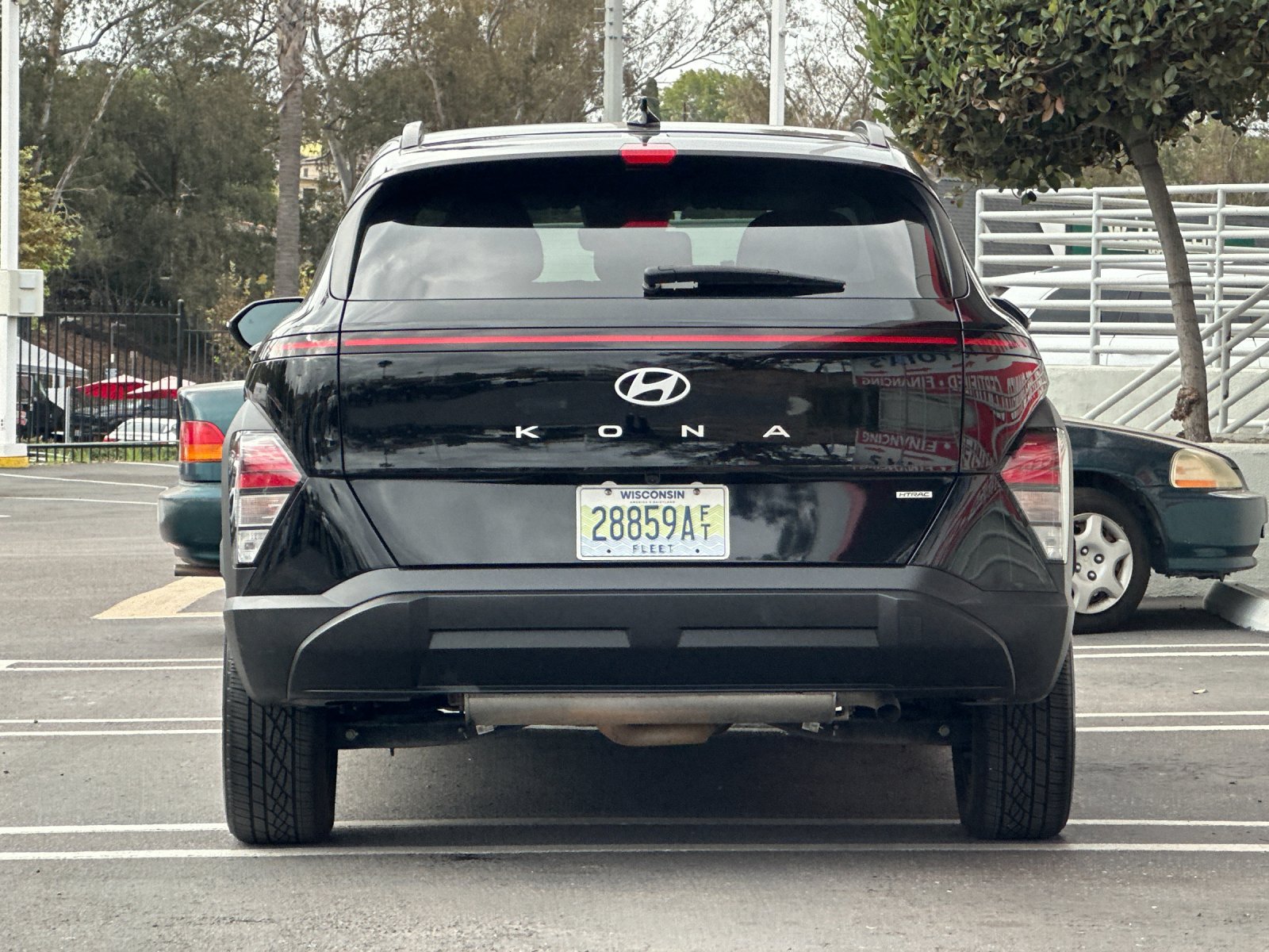 Used 2024 Hyundai Kona SEL AWD/4WD image 4