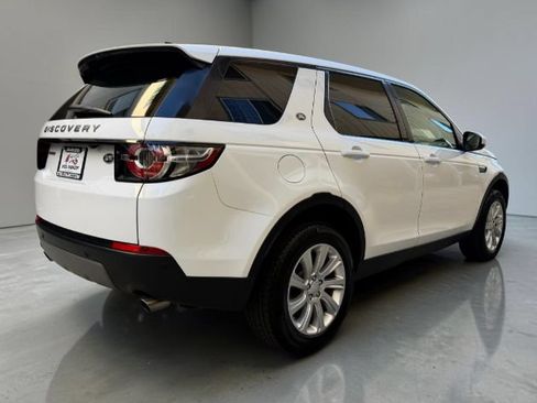Used 2019 Land Rover Discovery Sport SE AWD/4WD image 7