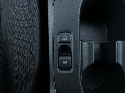 Used 2025 Toyota Corolla LE image 21