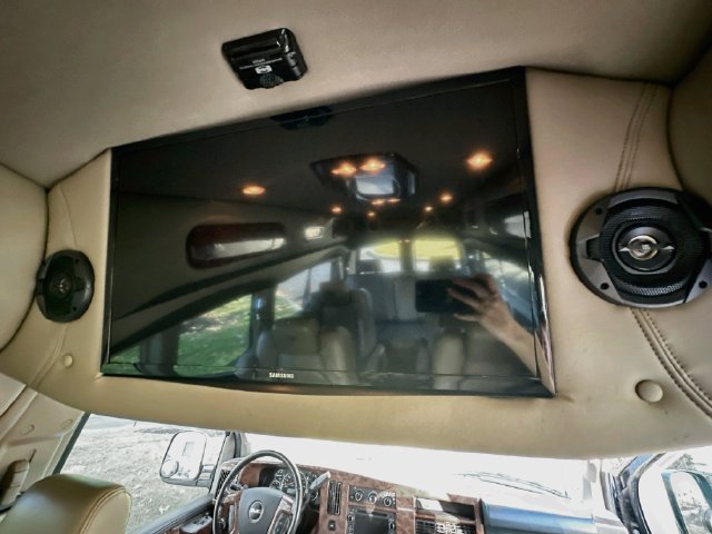 Used 2017 GMC Savana 2500 Extended RWD image 39